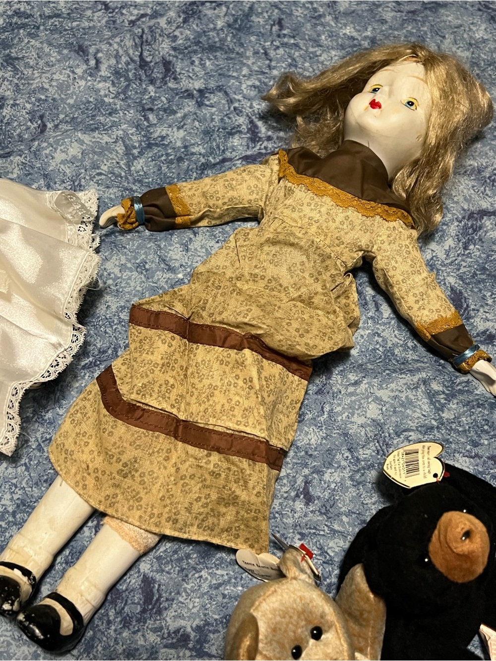 Vintage Porcelain Prairie Girl Collector Doll